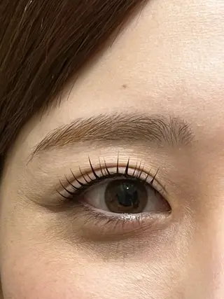 マツエク・マツパ Cure所属・三澤 朱里の眉毛・アイブロウイメージ