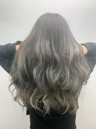 カラー Crystal 船橋のヘアスタイル