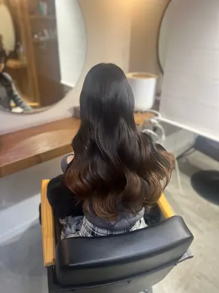 ロング 塩川ももこ/ 縮毛矯正/ヘアセットのヘアスタイル