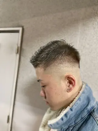 ショート カラー メンズ sunc所属・ハイトーン/ブリーチ /ダブルカラーのヘアスタイル