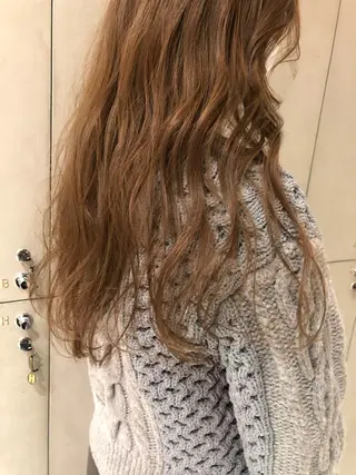 ロング カラー 古屋 花織のヘアスタイル