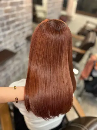 ミディアム カット/縮毛矯正 /徳田真緒のヘアスタイル