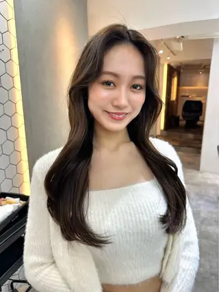 ロング カラー 艶髪レイヤー顔周り グレージュ添田晃基のヘアスタイル