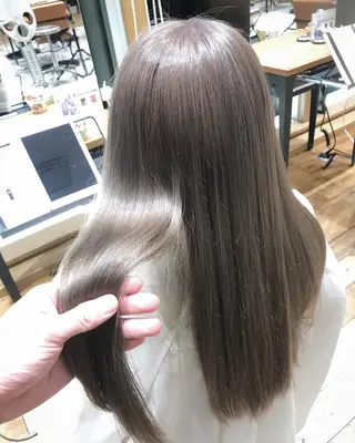 カラー 山菅 光明のヘアスタイル