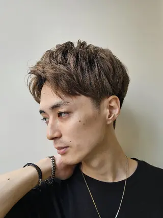 ショート カラー 社内カット講師・店長 菅原賢一のヘアスタイル