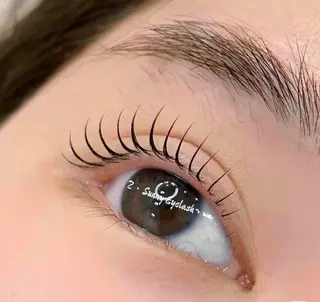 パーマ Z • Sunny eyelash 【ゼットサニーエアラシュン】所属・Yuki Yukiのマツエク・マツパデザイン