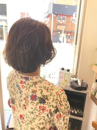 ショート カラー ヘアアレンジ スズキ シオリのヘアスタイル