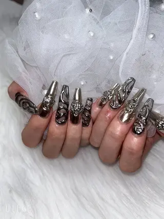 ネイル 高草木 桃香のネイルデザイン