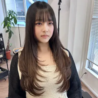 ロング カラー 韓国レイヤー×透明感 髪質改善　武田涼のヘアスタイル