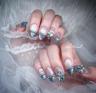 ネイル She   Nail所属・ISA_ BELLAのネイルデザイン