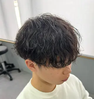 パーマ メンズ 金子勇希🔥パーマ 比率90%以上🔥のヘアスタイル