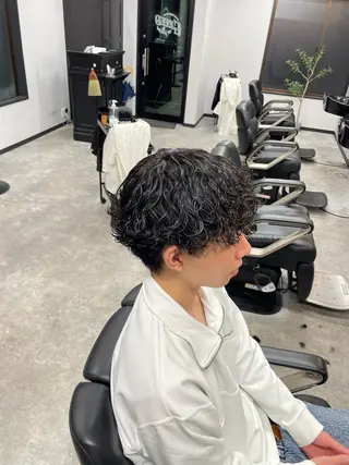 パーマ メンズ メンズ専門店 BORDOのヘアスタイル