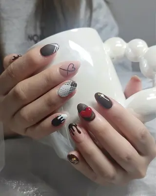 ネイル ＆ME アンドミーのネイルデザイン