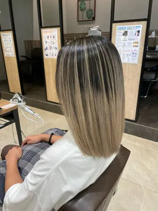 セミロング カラー AGU hair vigor 三条店所属・AGU 三条店 林　雄のヘアスタイル