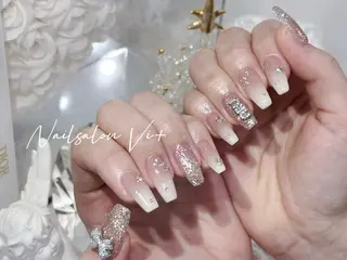 ネイル Nailsalon Vi+ももか🩷のネイルデザイン