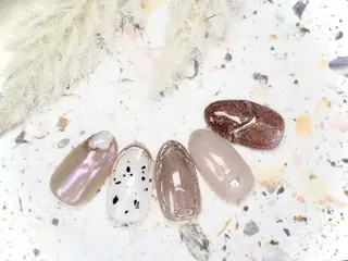 ネイル へぜリヒ ·もものネイルデザイン