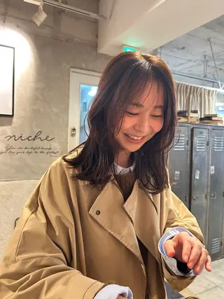 ロング カラー さの あやねのヘアスタイル