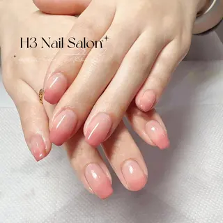 ミディアム H3 ネイル サロンのネイルデザイン