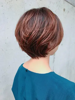 カラー ショートカット 🌸 飯野 舞桜のヘアスタイル