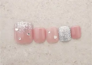 ネイル 大塚眉毛|ハンドケア |肌管理の眉毛・アイブロウイメージ