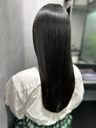 ロング 岩崎 恵実のヘアスタイル