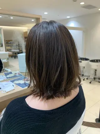 ミディアム lore 金杉悠作のヘアスタイル