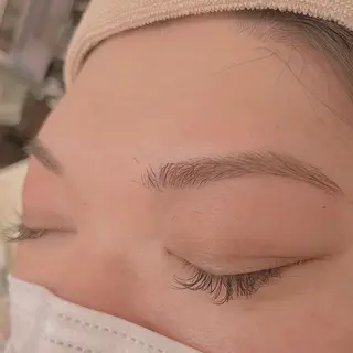 アイブロウ 沼畑 夢希のマツエク・マツパデザイン