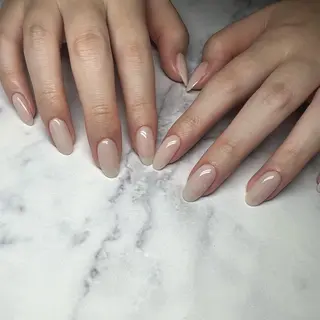 ネイル neroli スタッフのネイルデザイン