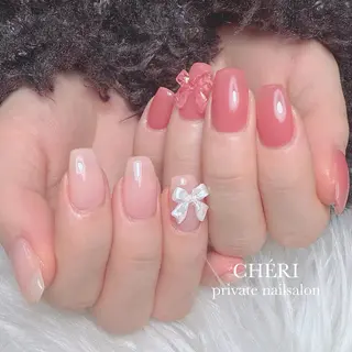 ネイル CHÉRI .のネイルデザイン