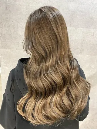 ロング Bear(ベア)所属・KYOKO 【Bear】のヘアスタイル