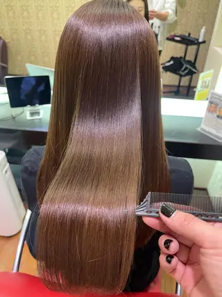 ミディアム 圧倒的美髪ストレート ツダケイタロウのヘアスタイル