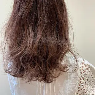 ミディアム 透明感カラー 金村真子のヘアスタイル