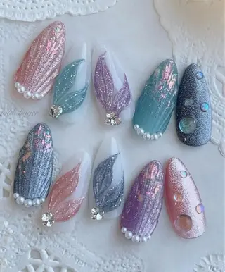 ネイル Roger 舞のネイルデザイン