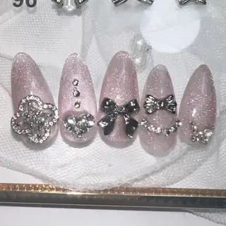 ネイル arisa💎 puchi nailのネイルデザイン
