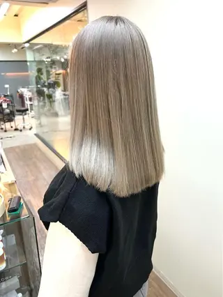 ミディアム 艶髪ハイトーンカラー ☆MASAのヘアスタイル