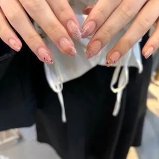 ネイル 関谷 真登佳のネイルデザイン