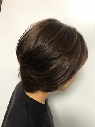 カラー 茅ヶ崎/ハイライト/ ハイトーン/関口実華のヘアスタイル