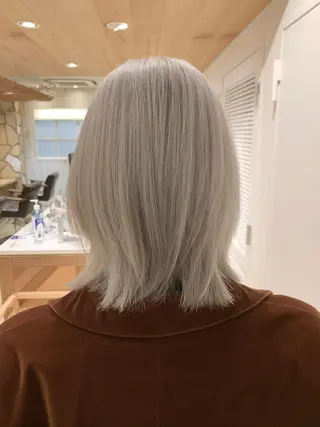 ミディアム 渋谷ハイトーン/ デザインカラー阿部のヘアスタイル