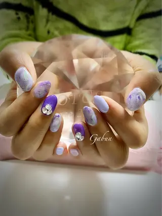 ミディアム LOTUS ネイルサロンのネイルデザイン