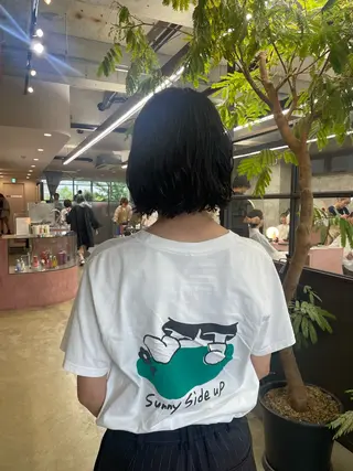 ミディアム 鈴木瑛里／ブロンド ベージュ／男女のヘアスタイル