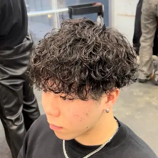 パーマ メンズ 傷ませないカラー・ ボブ・リクト💥のヘアスタイル