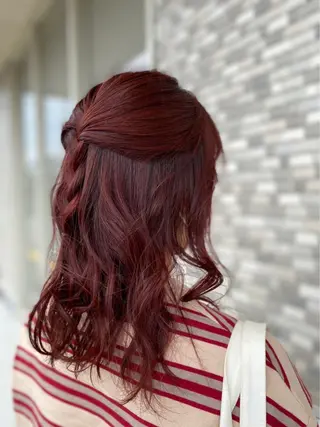 セミロング ヘアアレンジ 🎀tokute ナオ🧸のヘアスタイル