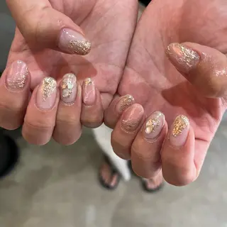 ネイル Lily WHITEのネイルデザイン