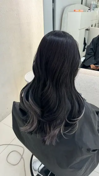 カラー ANN GAGAのヘアスタイル