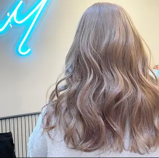 セミロング カラー ハイトーンカラー 🦋yuri🦋のヘアスタイル