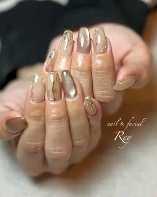 ネイル R eyのネイルデザイン