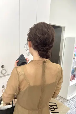 ヘアアレンジ くすみカラー🏹🤎 Tsukinaのヘアスタイル