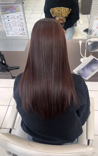 ロング 白井 音葉のヘアスタイル