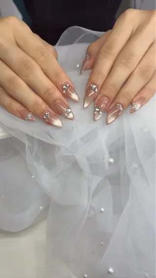 ネイル Eclat AIKAのネイルデザイン