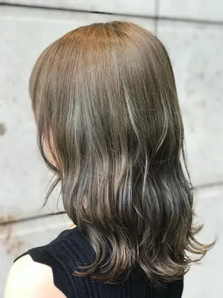 セミロング 代表　清水稔也 オージュアソムリエのヘアスタイル